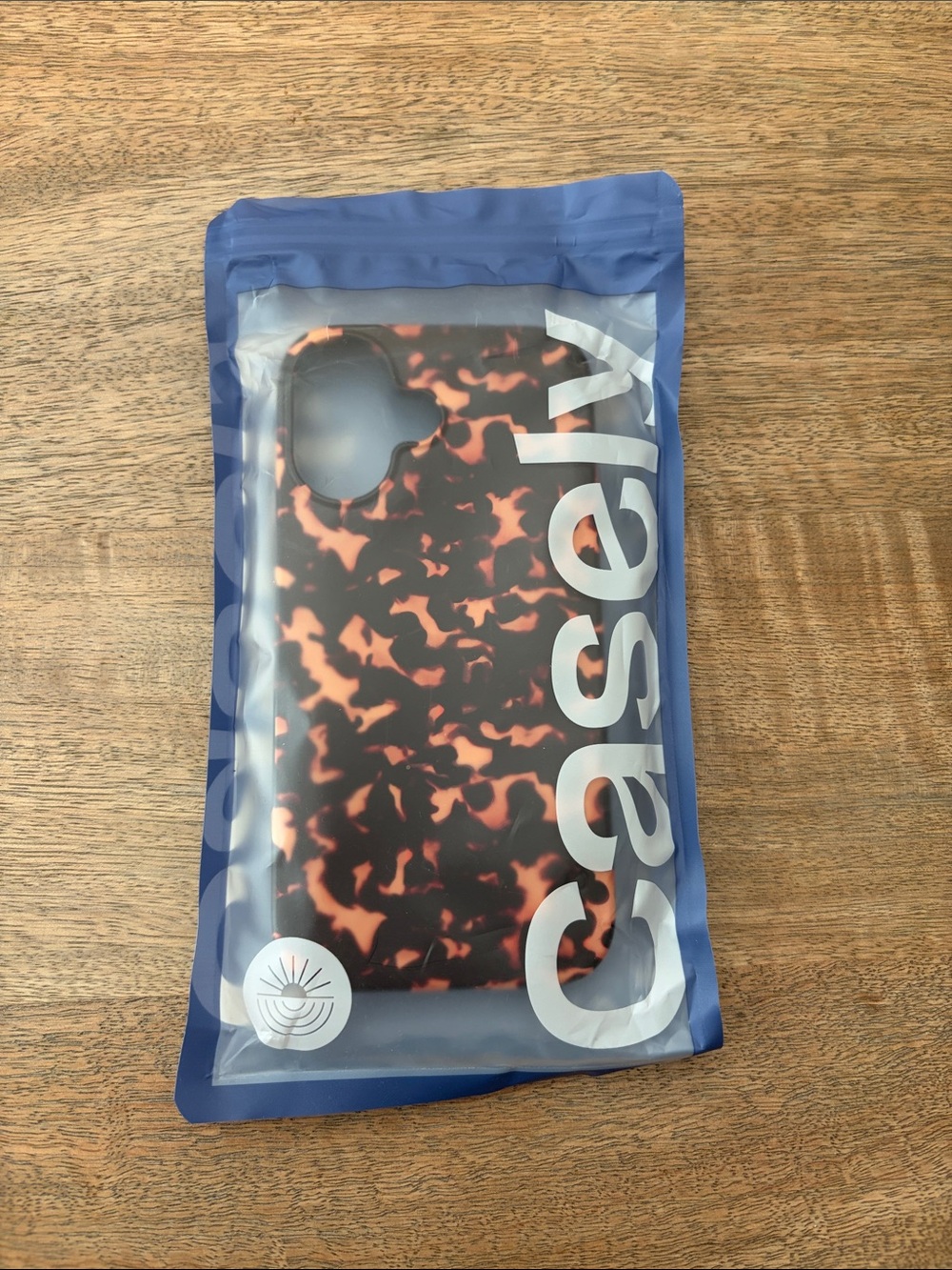 Casely Tortoiseshell Pattern Phone Case - iPhone 17